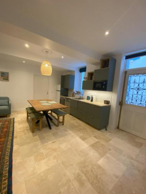 Apartment with private courtyard Narbonne Les Halles